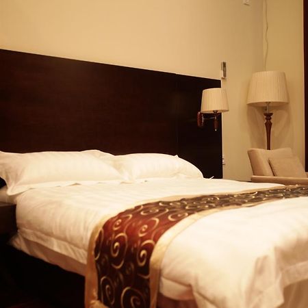 Twins Hotel Dushanbe Ngoại thất bức ảnh