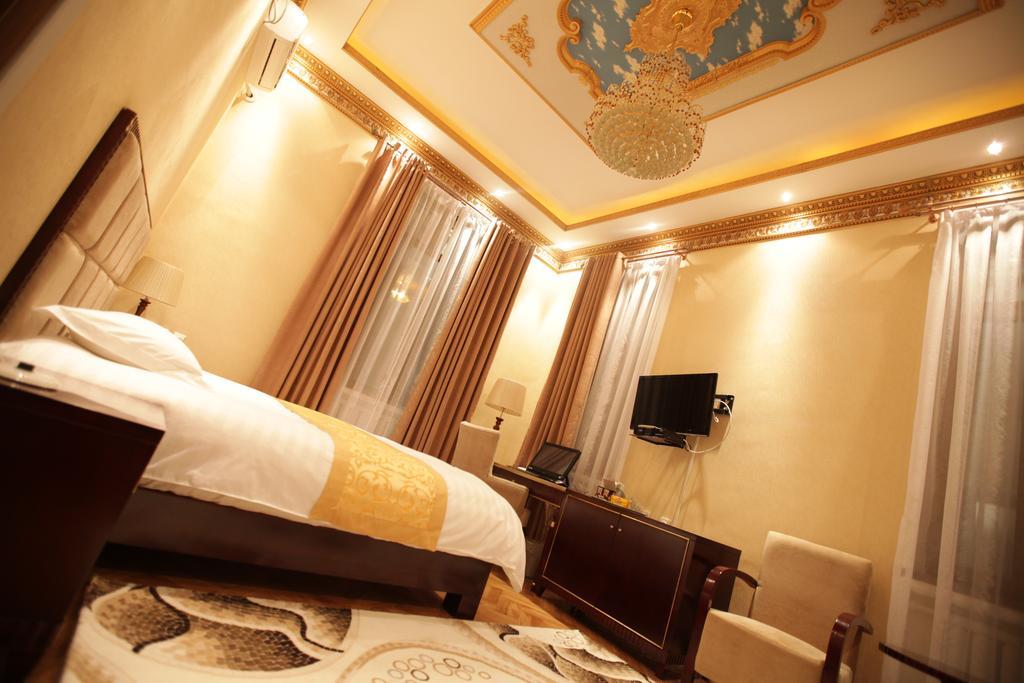 Twins Hotel Dushanbe Ngoại thất bức ảnh